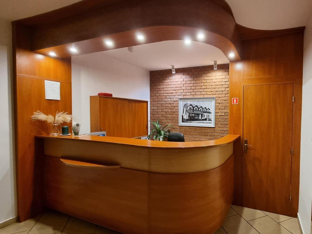 Hotel Jola Września Eksteriør billede