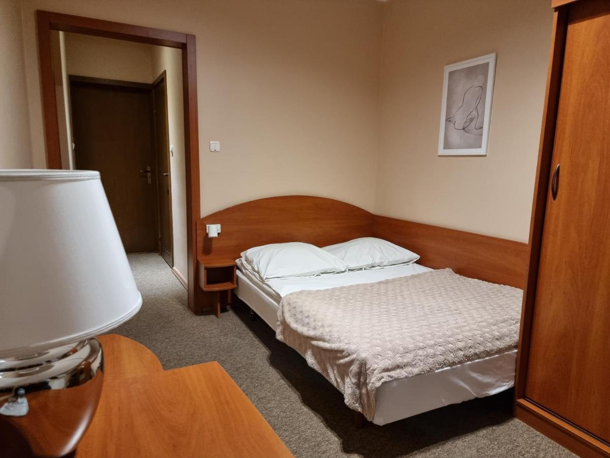 Hotel Jola Września Eksteriør billede